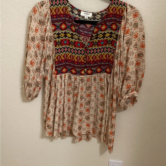 Umgee tunic hemmed to cropped look - Picture 2 of 3